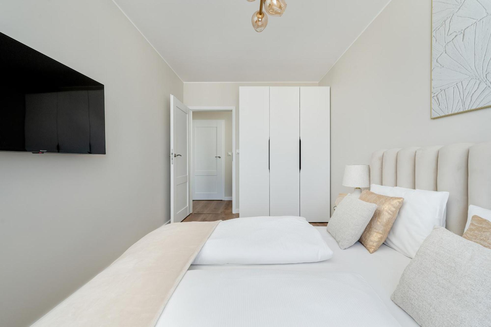 Piekny Apartament Wichrowa - 2 Sypialnie Free Garage Wroclaw By Noclegi Renters Exterior photo